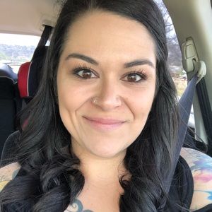 Meet your Posher, Keshia
